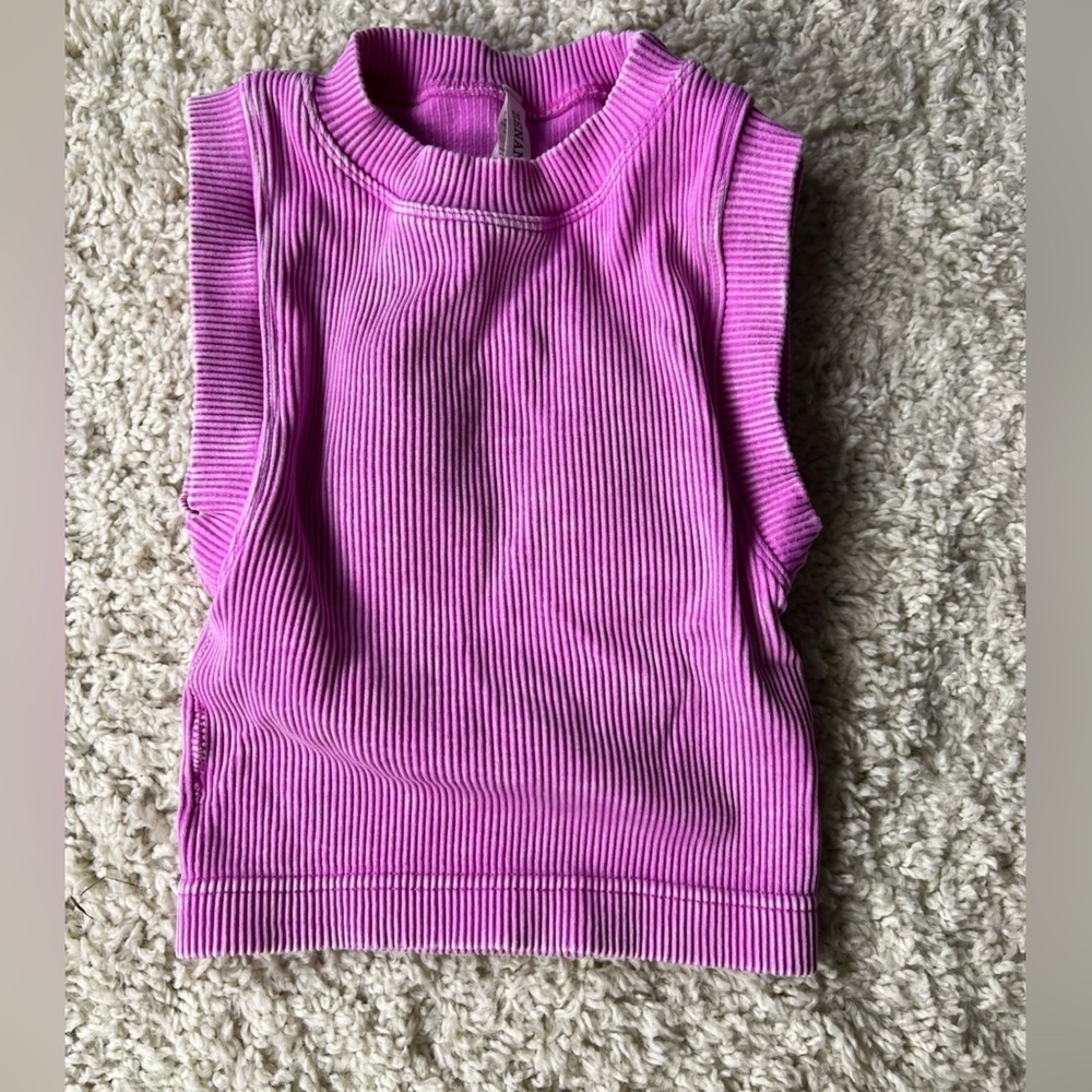 Women’s Zenana Pink Ribbed Sleeveless Crop Top